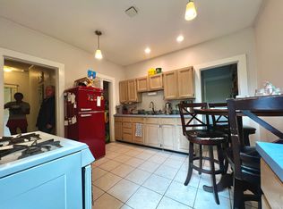 164 Thorndike St #2A, Brookline, MA 02446