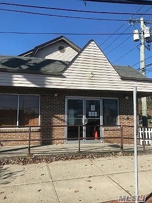 2nd image of 1 Park Ave