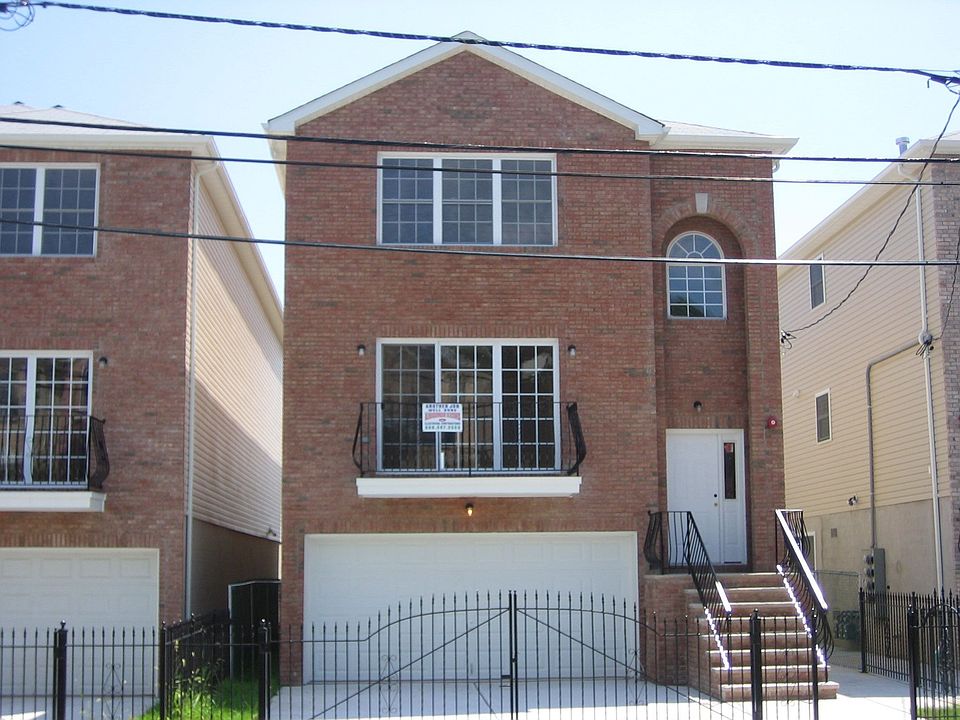 1st image of 43 Seabury St #3