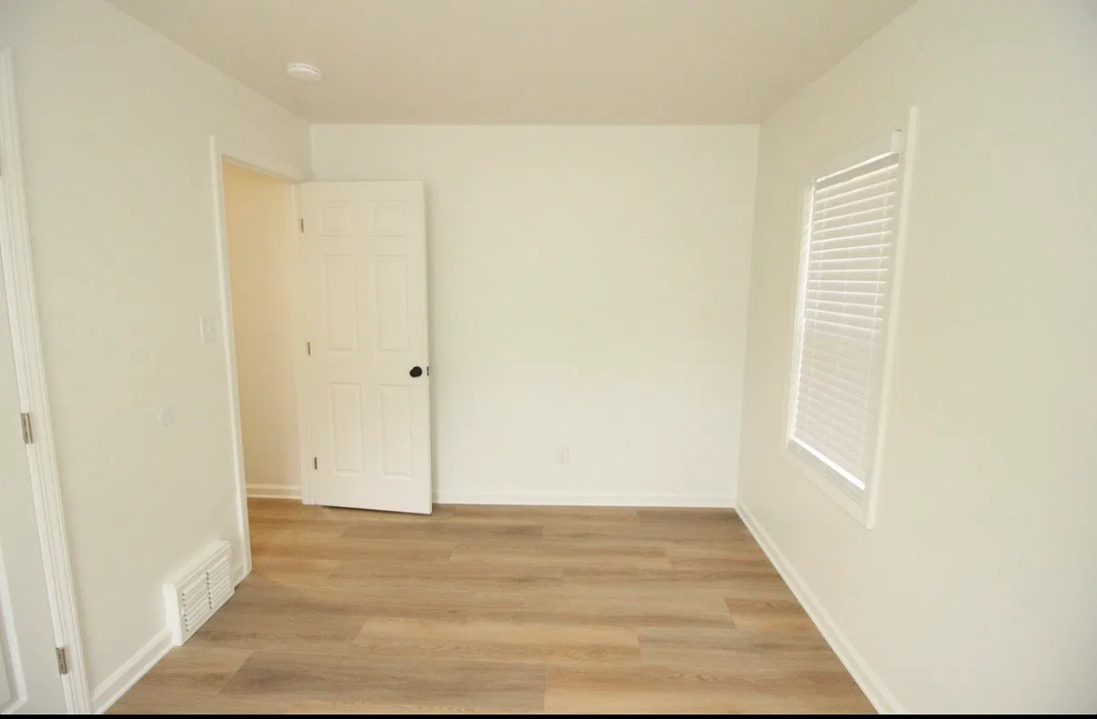 3 bed, 1.5 bath, 1250 sqft, $1,550 — Photo 4