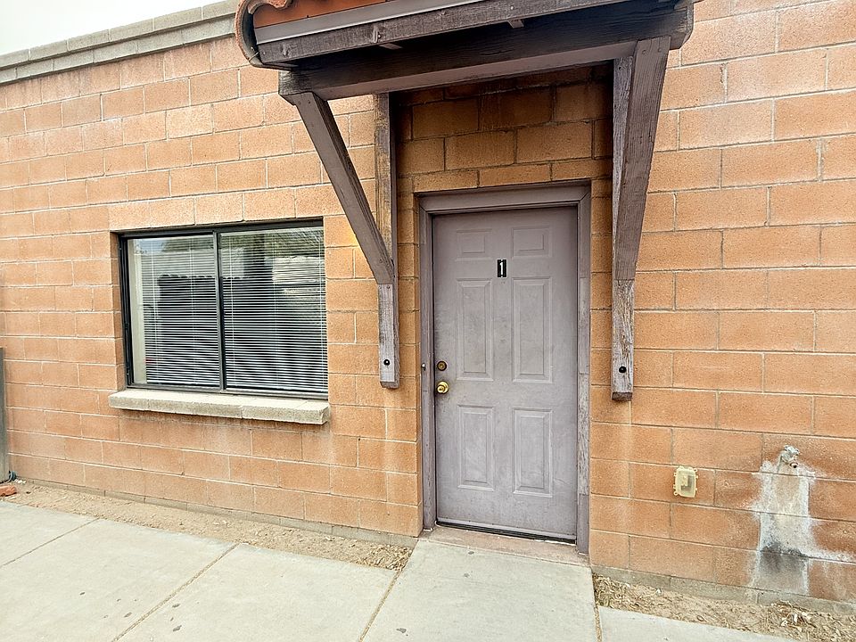 1st image of 133 W 23rd St #1
