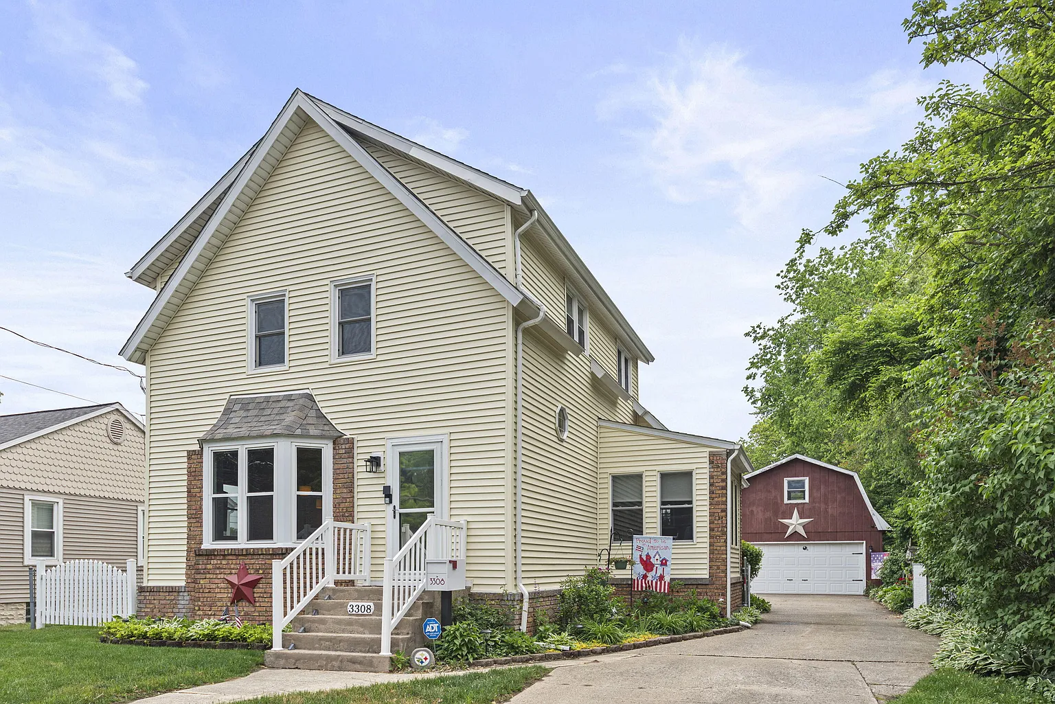 3308 Tilden Ave photo 1