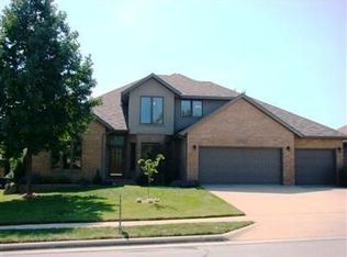 1112 W Woodhaven St, Springfield, MO 65810