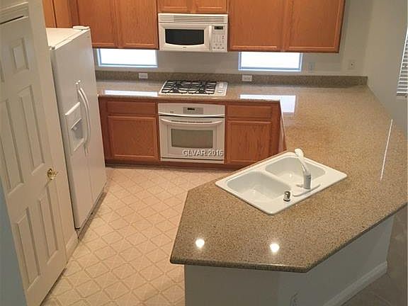 5th image of 10050 Cranbrook Falls Ct #0