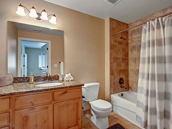 Bridges - bathroom