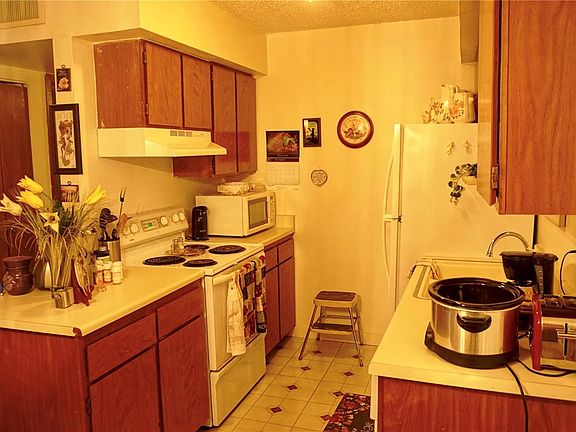 4th image of 3100 S Federal Blvd APT 118