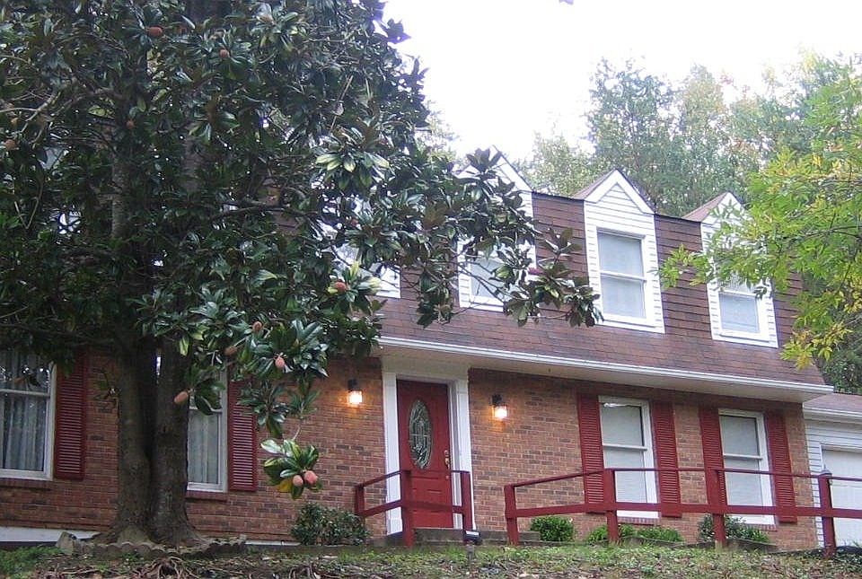 1st image of 2016 Farragut Dr