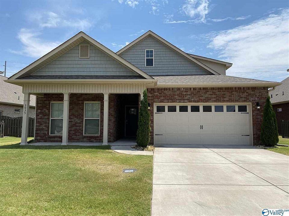 1st image of 3035 Greenway Cir SE