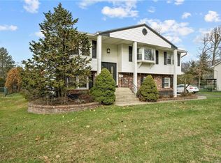 3 Glen Rose Ct, West Nyack, NY 10994