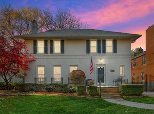 1029 Whittier Rd, Grosse Pointe Park, MI 48230