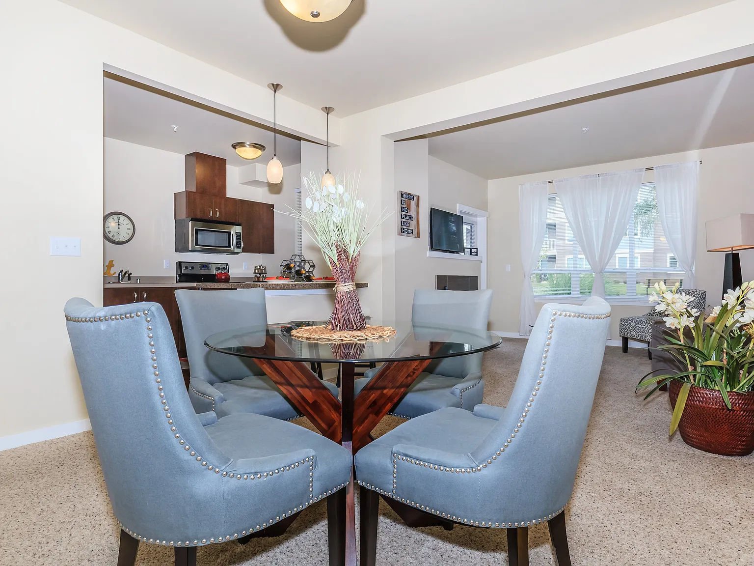 Creekside Village — Photo 4