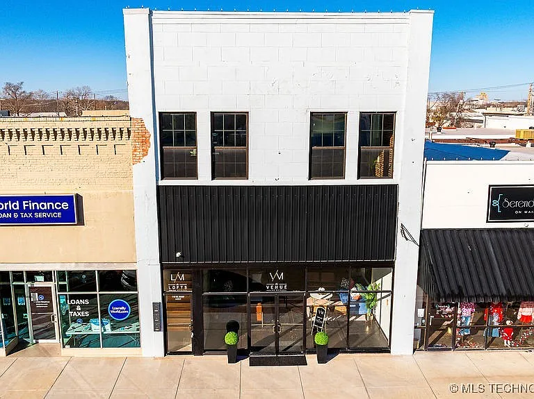 118 W Main St #A — Photo 3