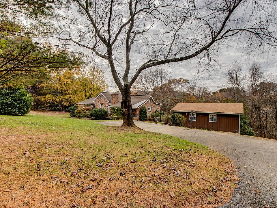 1st image of 3824 Deer Hollow Dr