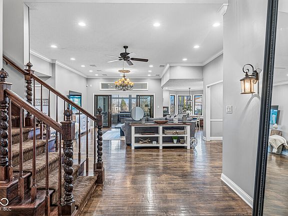 3rd image of 16282 Hazel Dell Rd