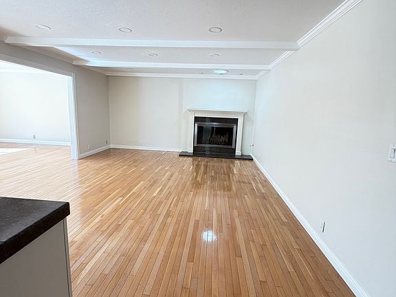 5th image of 6815 Hampton Dr