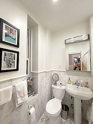 4th image of 151 W 76th St #2B