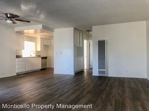 4th image of 1210 S Sharon Cir APT 22