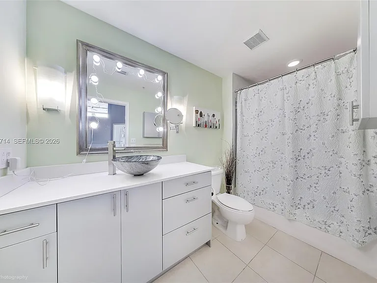 2001 Biscayne Blvd #2311 — Photo 9