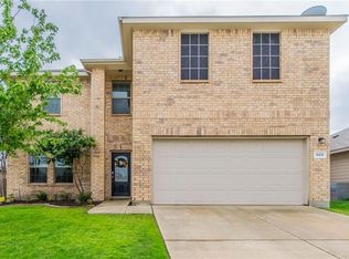 609 Rio Bravo Dr, Haslet, TX 76052