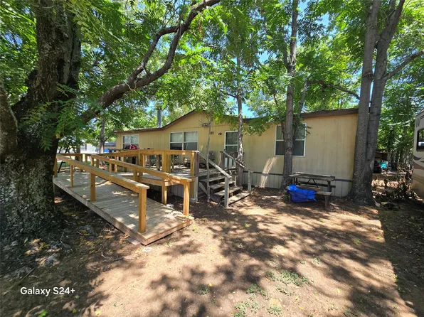 122 Coty Ln, Graford, TX 76449