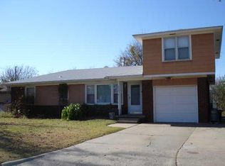 4307 Circle, Warr Acres, OK 73122