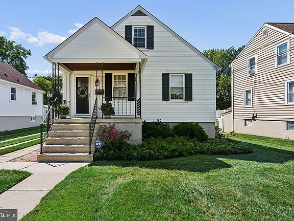 2nd image of 2917 Chenoak Ave
