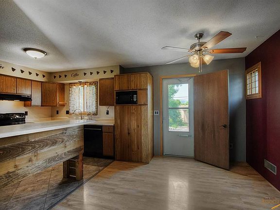 5th image of 6001 Northdale Dr