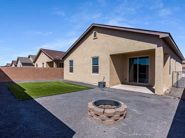 2313 Melon Ridge Loop NE — Photo 31