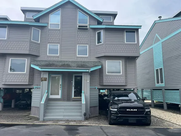 12 Grand Bay Harbor Dr, Waretown, NJ 08758