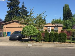 680 Walker Ct, Woodburn, OR 97071