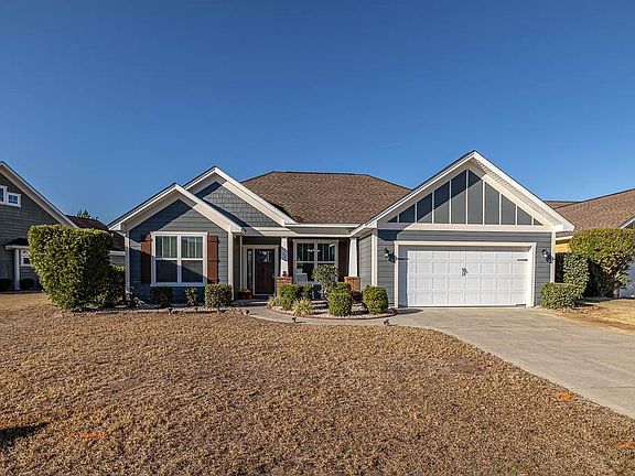 2nd image of 32 Autumns Wood Dr