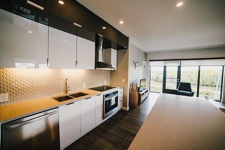 835 Sterling Lyon Pkwy — Photo 43