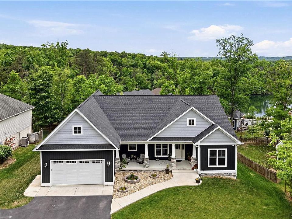 1st image of 516 Sleigh Dr