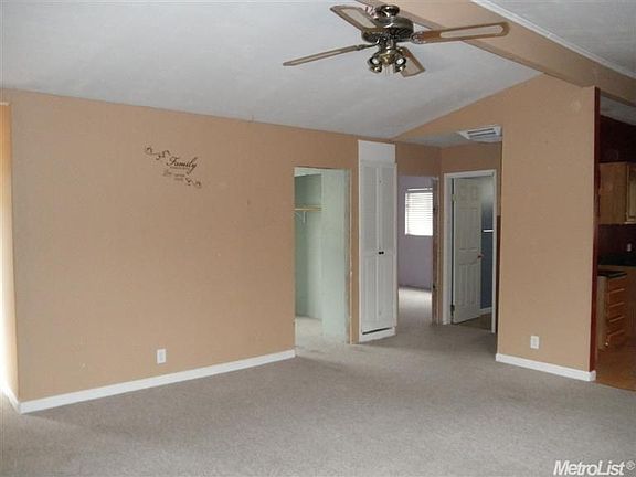 5th image of 273 Cedar Ave