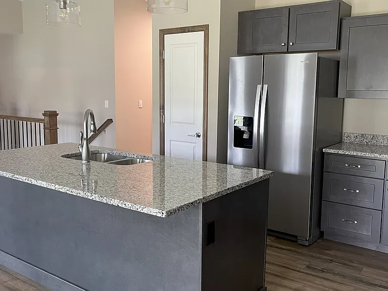 200 Pine Ridge Ct #200 — Photo 7