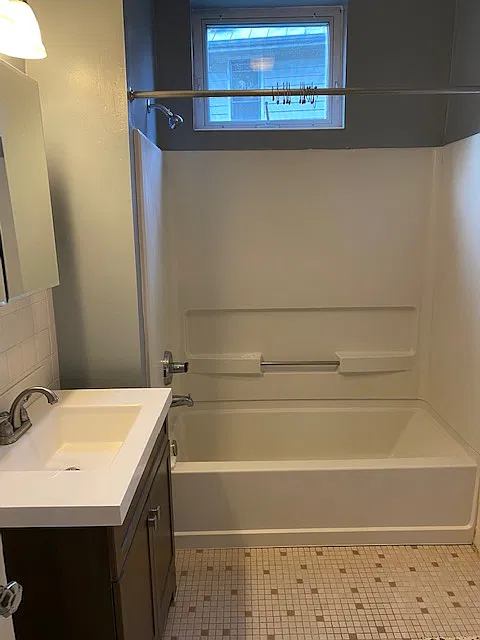 1 bed, 950 sqft, $1,275 — Photo 4