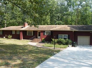 1102 Signal Rd, Signal Mountain, TN 37377
