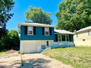 9202 Manchester Ave, Kansas City, MO 64138