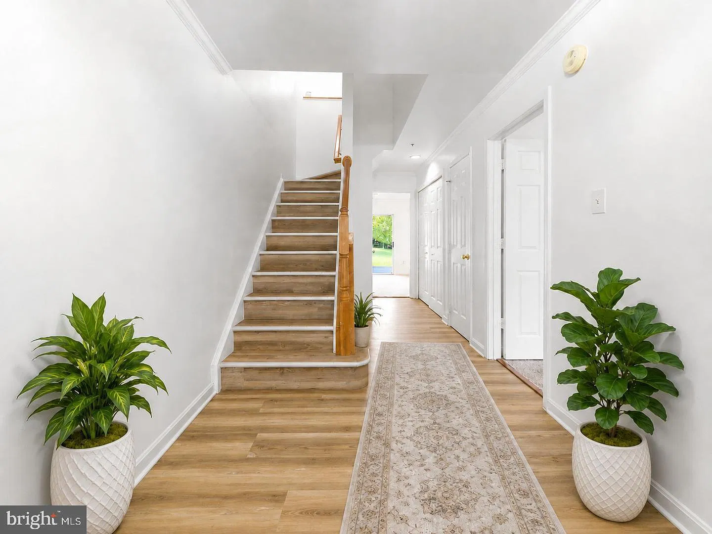 4 bed, 3.5 bath, 2698 sqft, $3,100 — Photo 1