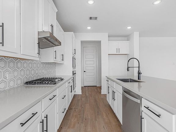 4th image of 24515 Fluttering Dove Ln