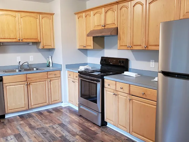 4545 George Washington Memorial Hwy — Photo 2
