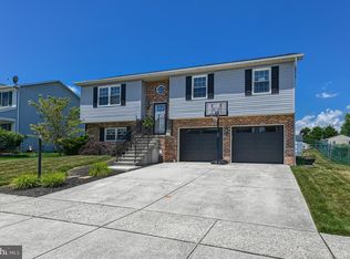 97 Dakota Dr, Hanover, PA 17331