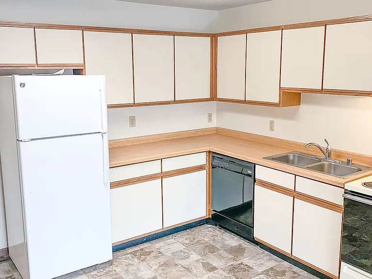 4908 Coventry Ct — Photo 13