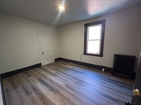 5th image of 19 S Ann St #11257605