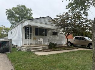 5627 Clippert St, Dearborn Heights, MI 48125