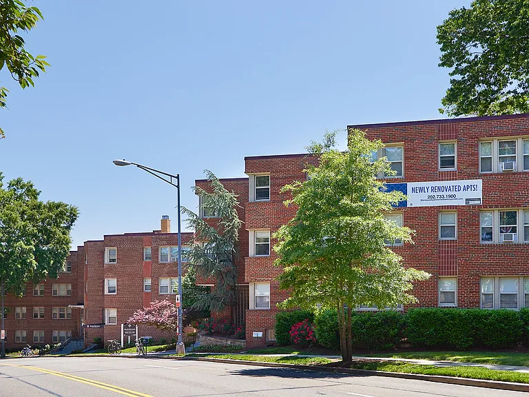 The Glenwood Apartments — Photo 28