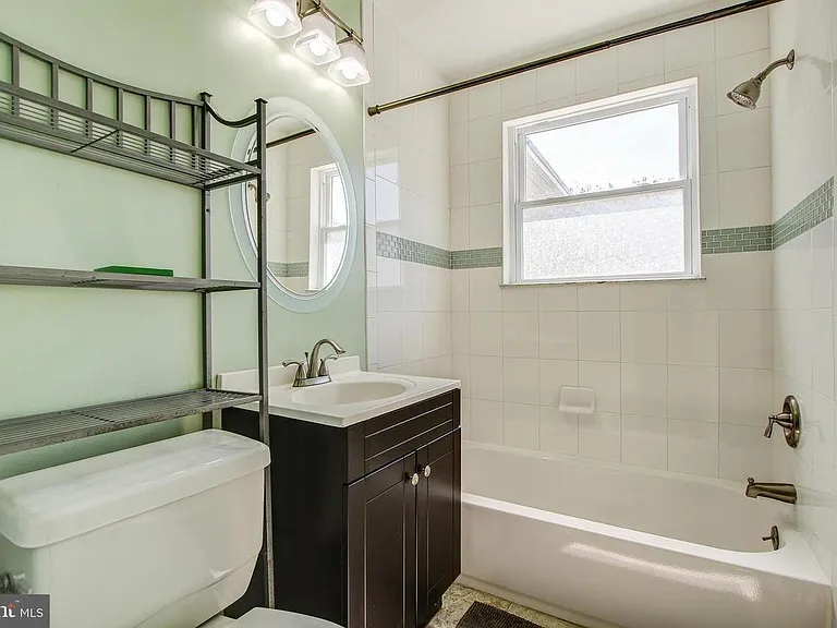 5260 Chillum Pl NE — Photo 16