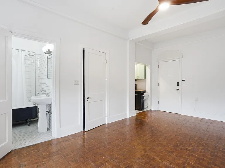 106 W Gwinnett St #5C — Photo 9