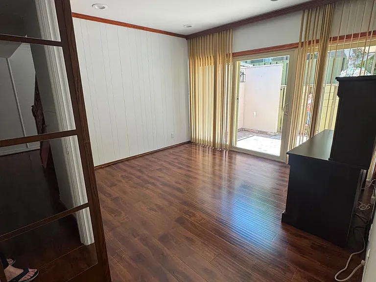 4153 W Sarah St — Photo 18