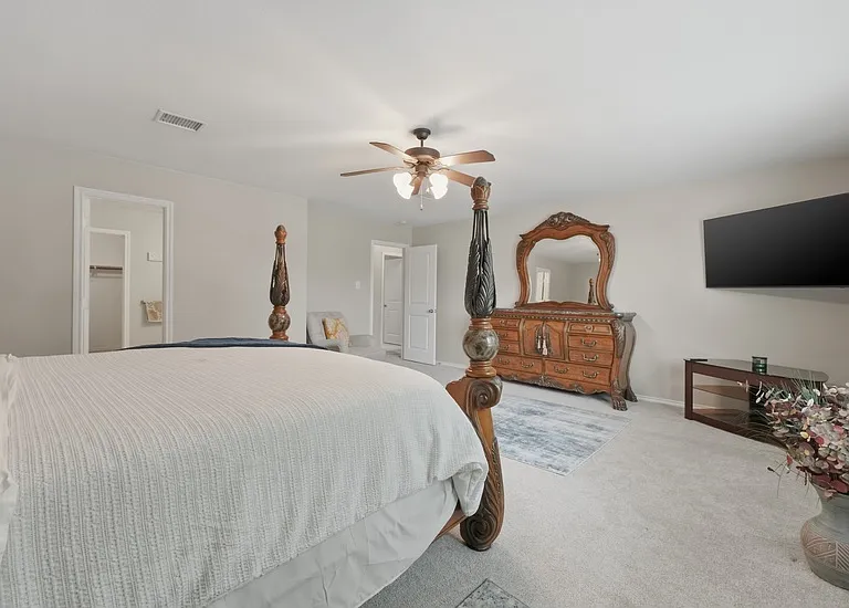 9601 Euclid Dr — Photo 42